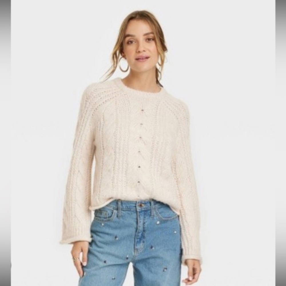 NWT Universal Thread Chunky Cable Knit Sweater - Oatmeal
